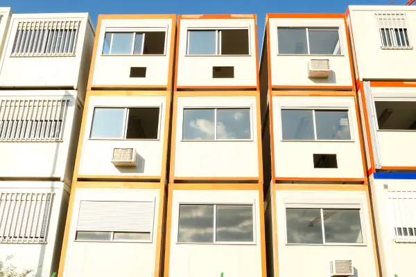 Casas Containers Modulares: Flexibilidade para um Estilo de Vida Moderno